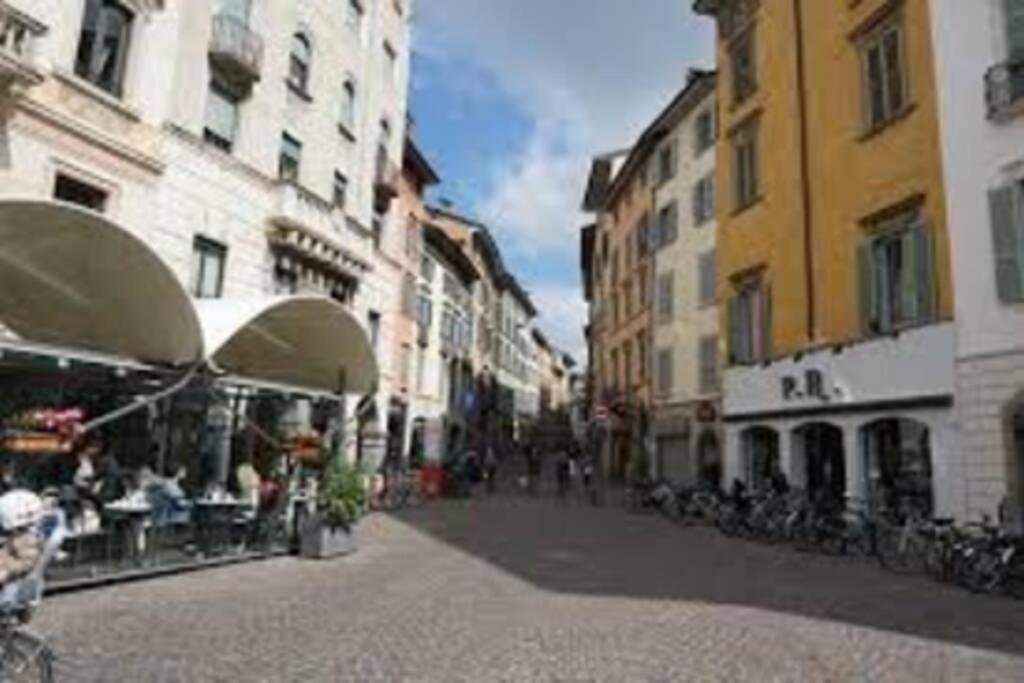 Apartmán Entire Flat, Independent Entrance, 20 Mins To Bgy - Bergamo Milan Airport Nembro Exteriér fotografie
